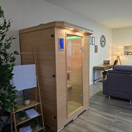 Luxus City Apartment Sauna Balkon Kueche Zentral Росток Екстериор снимка