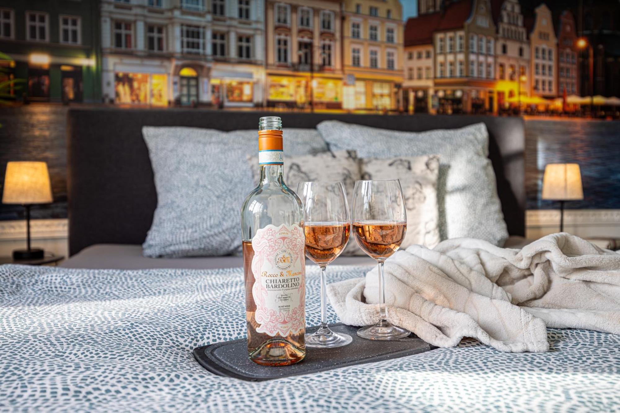 Luxus City Apartment Sauna Balkon Kueche Zentral Росток Екстериор снимка
